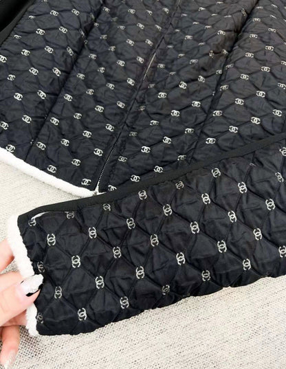Chanel 21N coco neige collection black cc logo jacket size 36