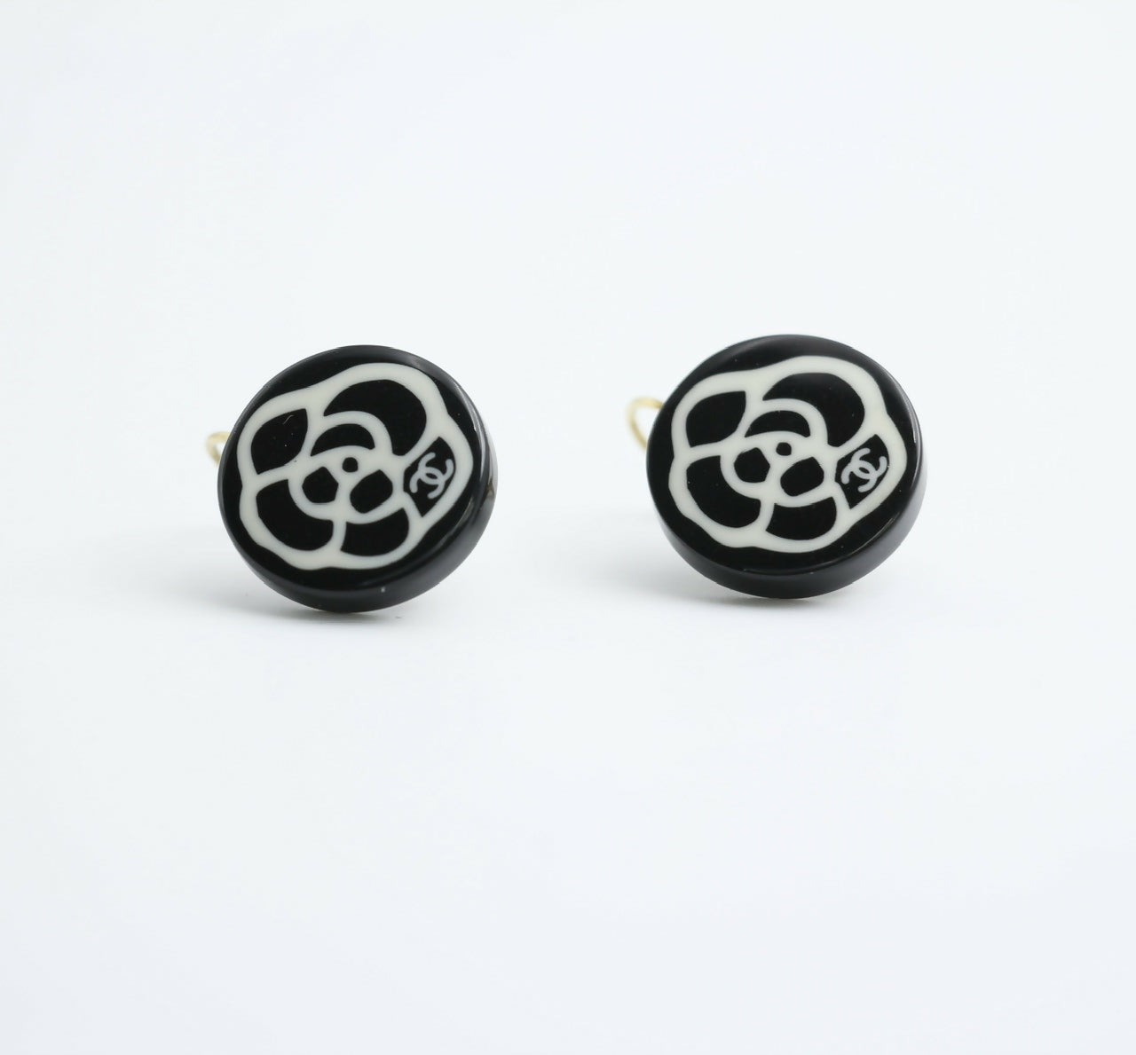 Chanel Vintage 03P Resin Black and White Camellia Button Hoop Earrings