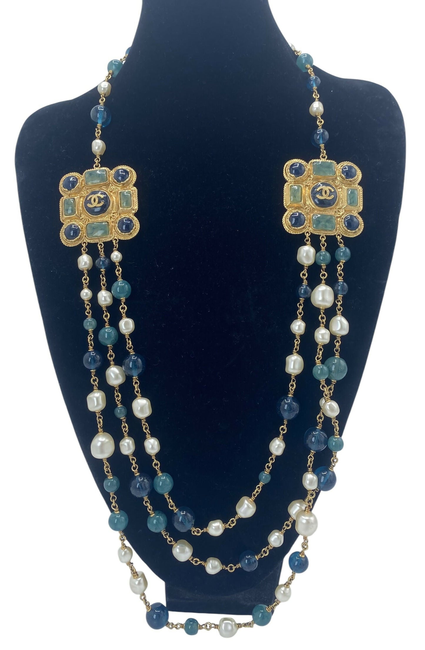 Chanel 11A Paris-Byzance 3 Strand Pearl Medallion Gold Green Blue Necklace/Belt
