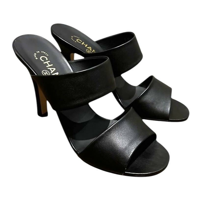 Chanel 17A Black Lambskin Leather Pearl Heel Sandal Mules EU 38.5C