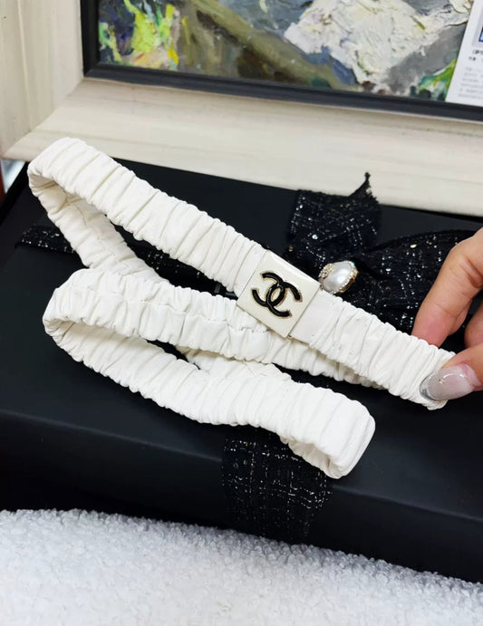 Chanel 22A CC White Belt