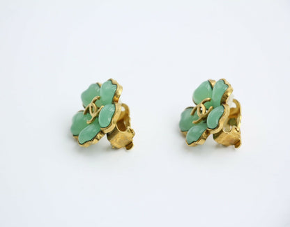 Chanel Vintage 97P Gripoix Jade Light Green Camellia Clip-on Earrings