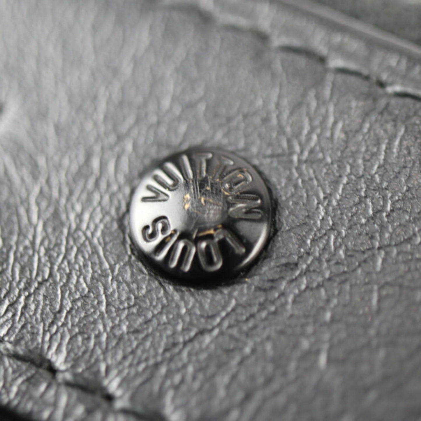 Louis Vuitton Discovery