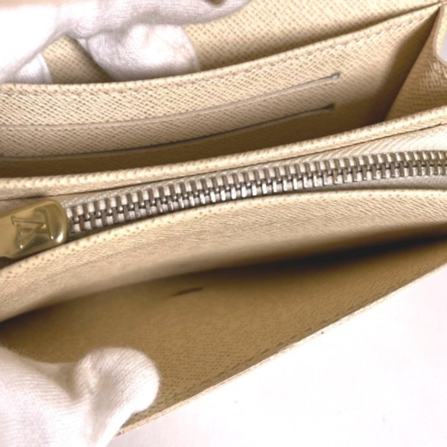 Louis Vuitton Zippy