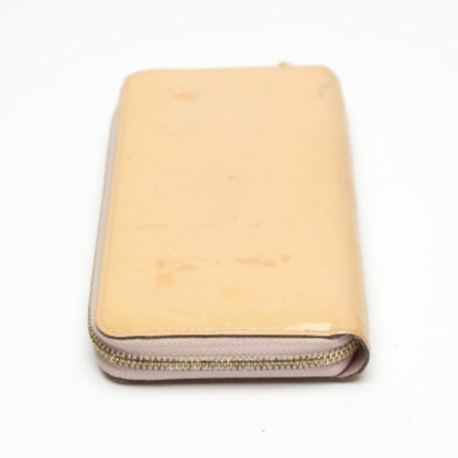 Louis Vuitton Zippy wallet
