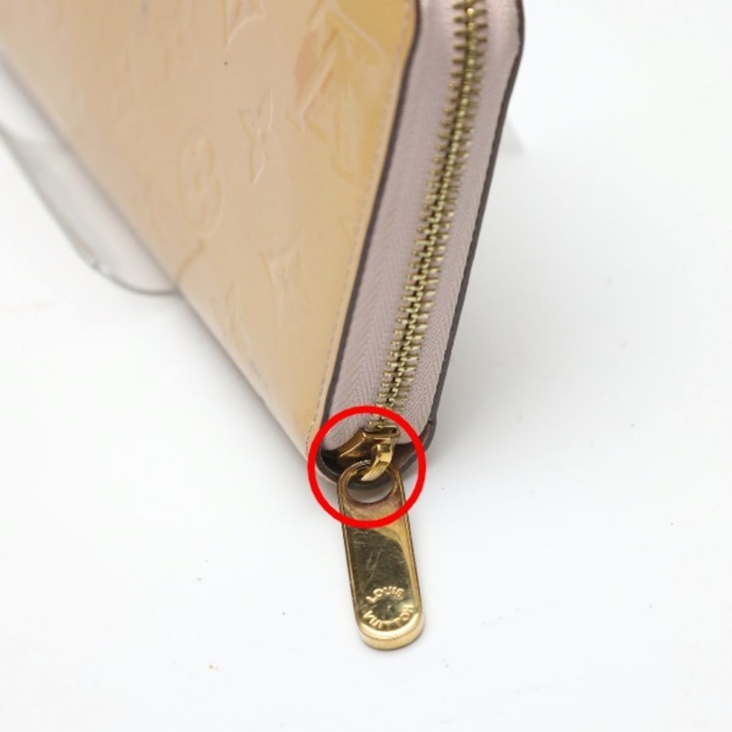 Louis Vuitton Zippy wallet