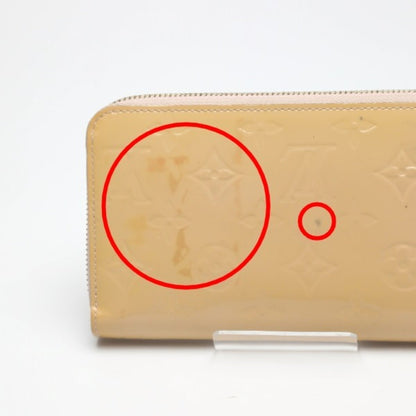 Louis Vuitton Zippy wallet