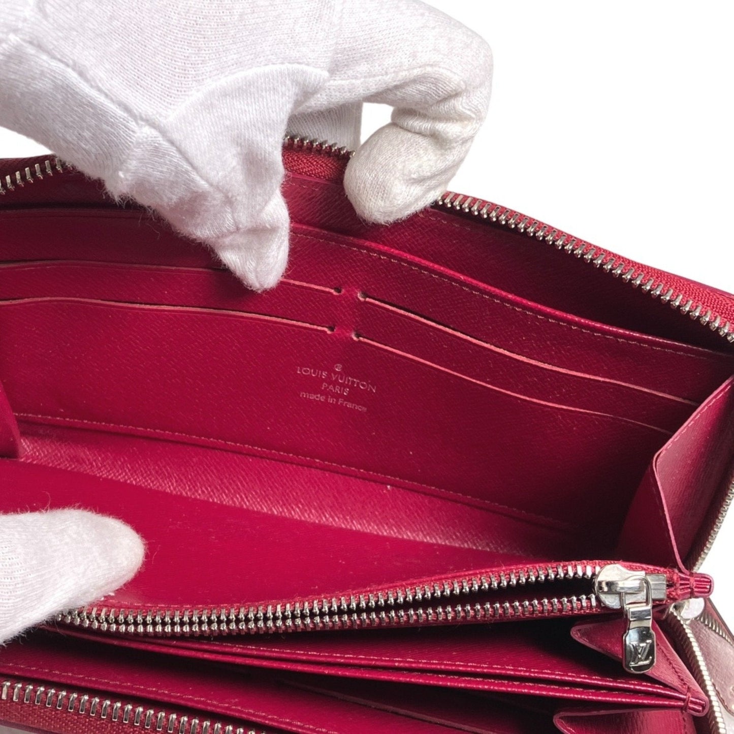 Louis Vuitton Zippy wallet