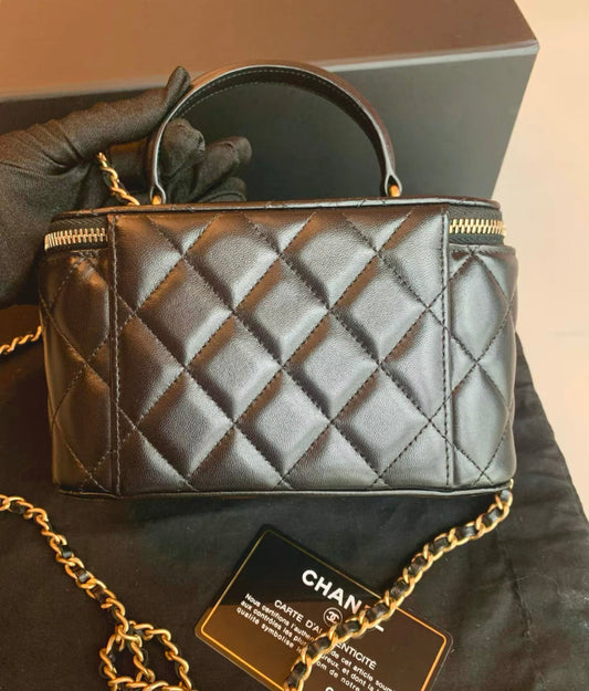 CHANEL Black Lambskin Quilted Top Handle Vanity Case With Gold Chain