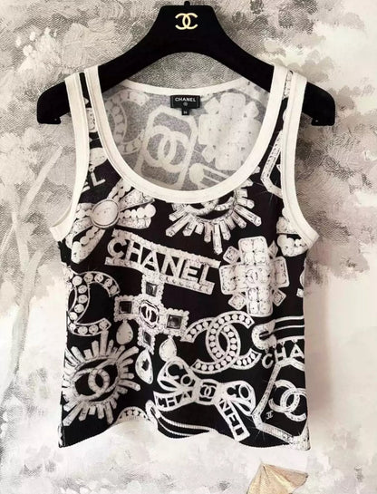 Chanel 23N Black & White Cashmere Top