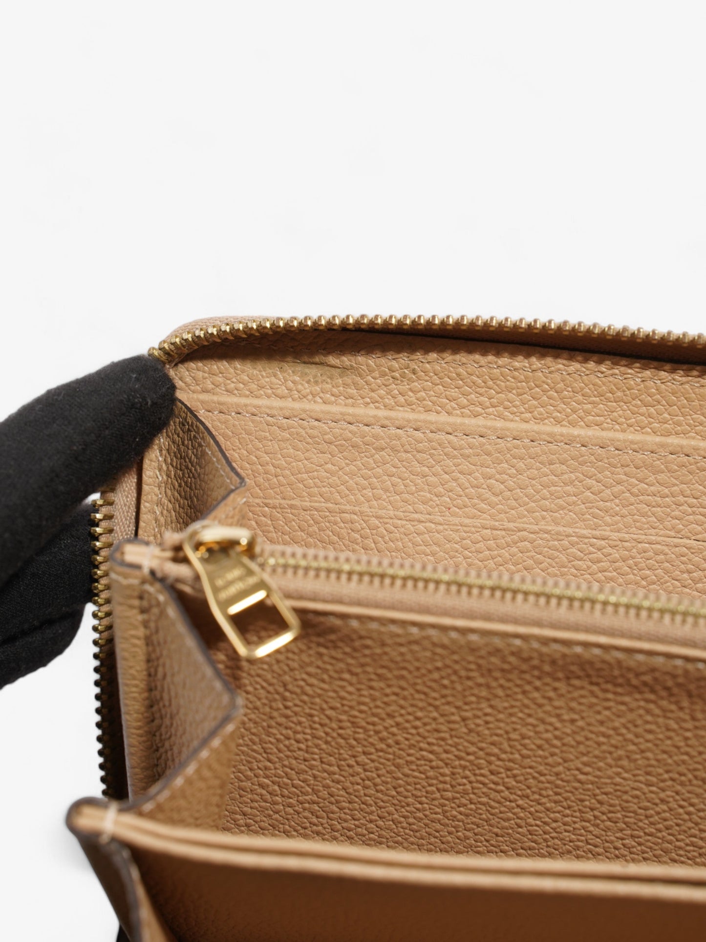 Louis Vuitton Zippy Wallet Beige Empreinte Leather