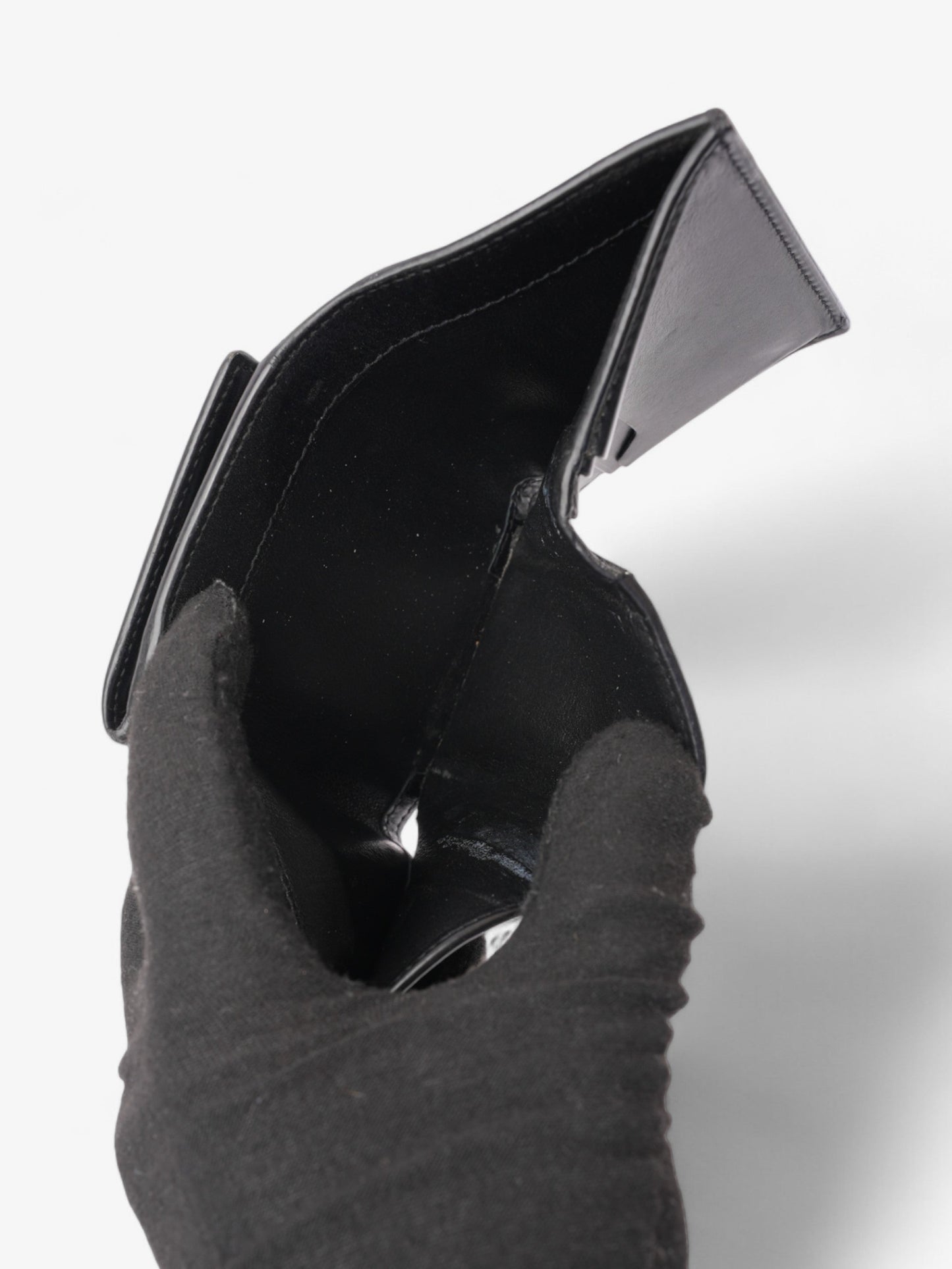 Saint Laurent Monogram Compact Wallet Black / Silver Leather