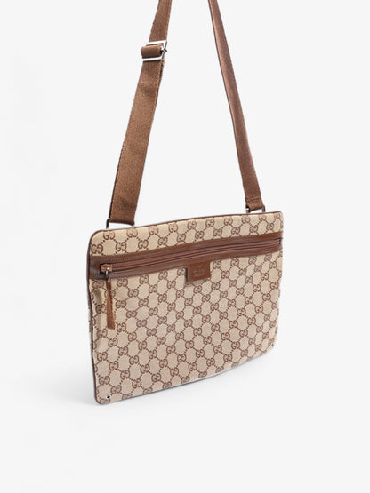 Gucci Flat Messenger Bag GG Supreme Canvas