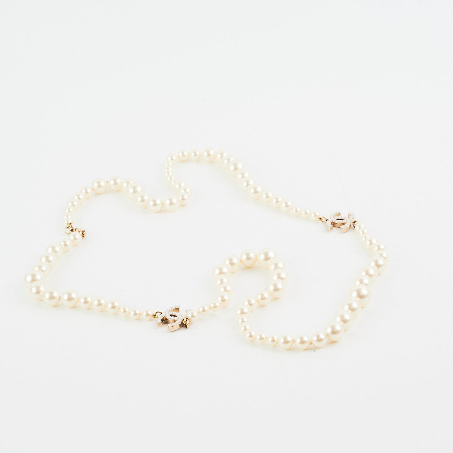 Chanel Long Pearl CC Logo Necklace Costume Jewellery