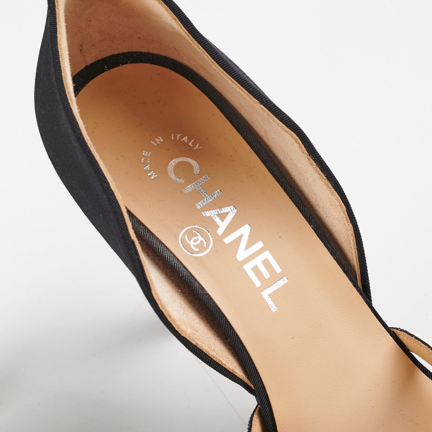 Chanel Pearl Heels Size 36 Black