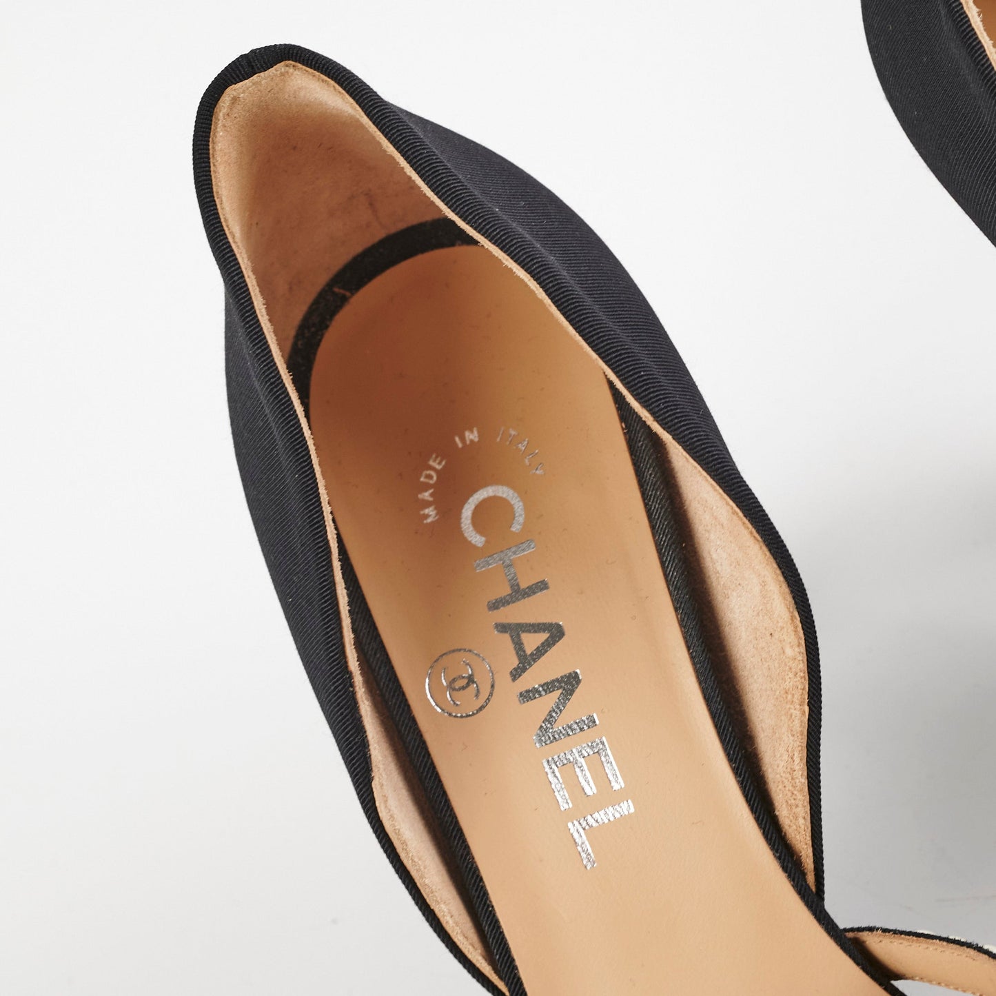 Chanel Pearl Heels Size 36 Black