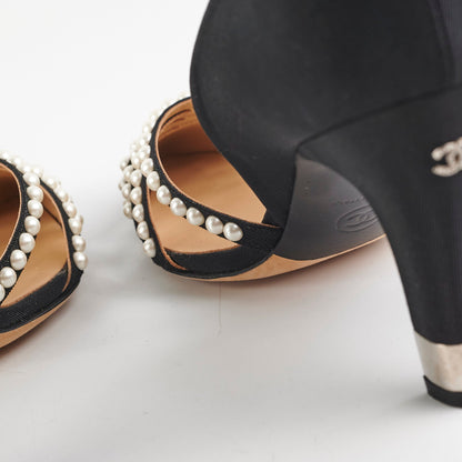 Chanel Pearl Heels Size 36 Black