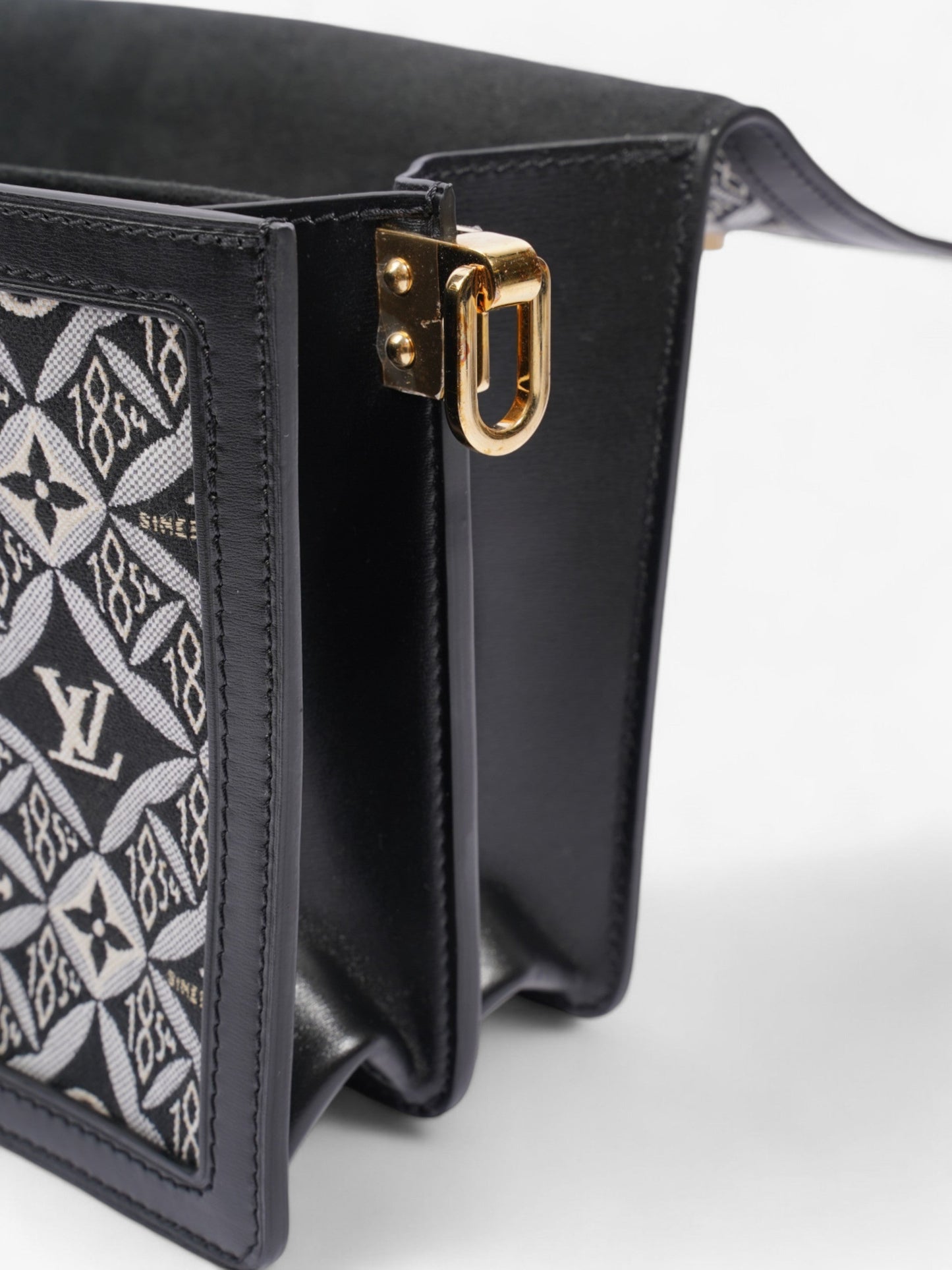 Louis Vuitton Dauphine Black / White Canvas MM
