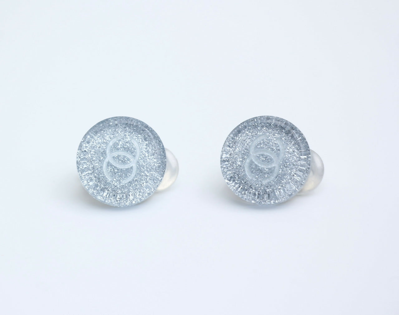 Chanel Vintage 00A Resin Light Blue Glitter Round Clip-on Earrings