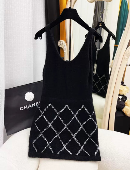Chanel 23N black & white dress
