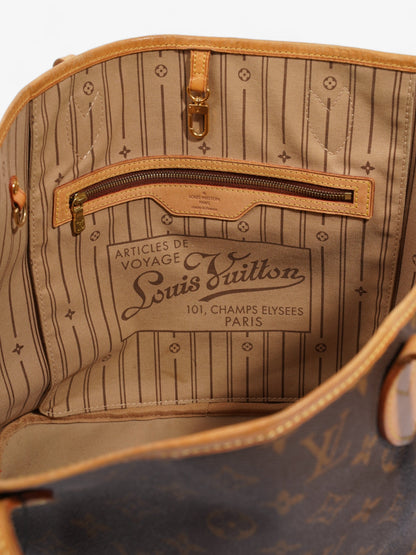 Louis Vuitton Neverfull MM Monogram Coated Canvas