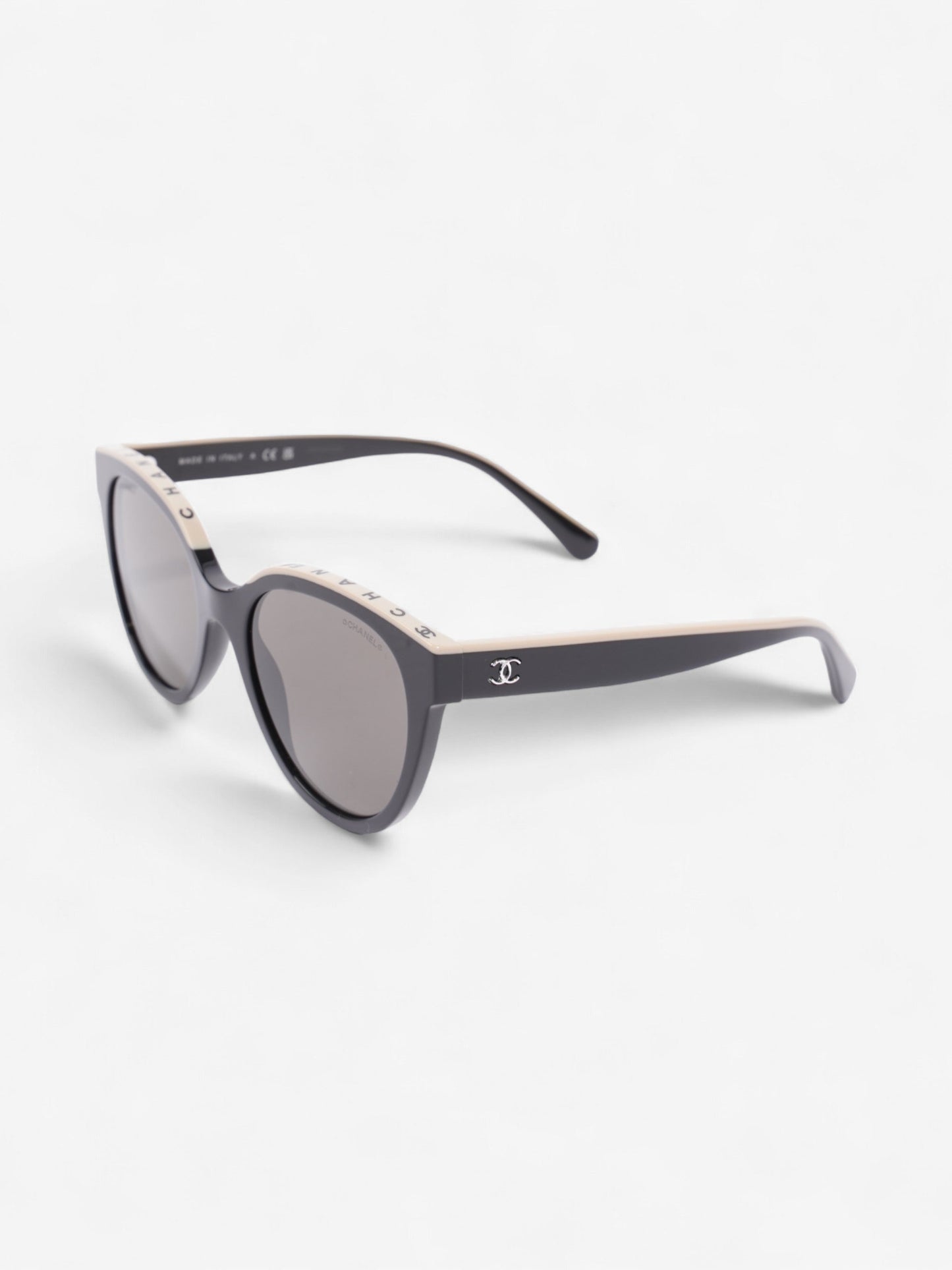 Chanel CC Butterfly Sunglasses Black / Beige Acetate 140mm
