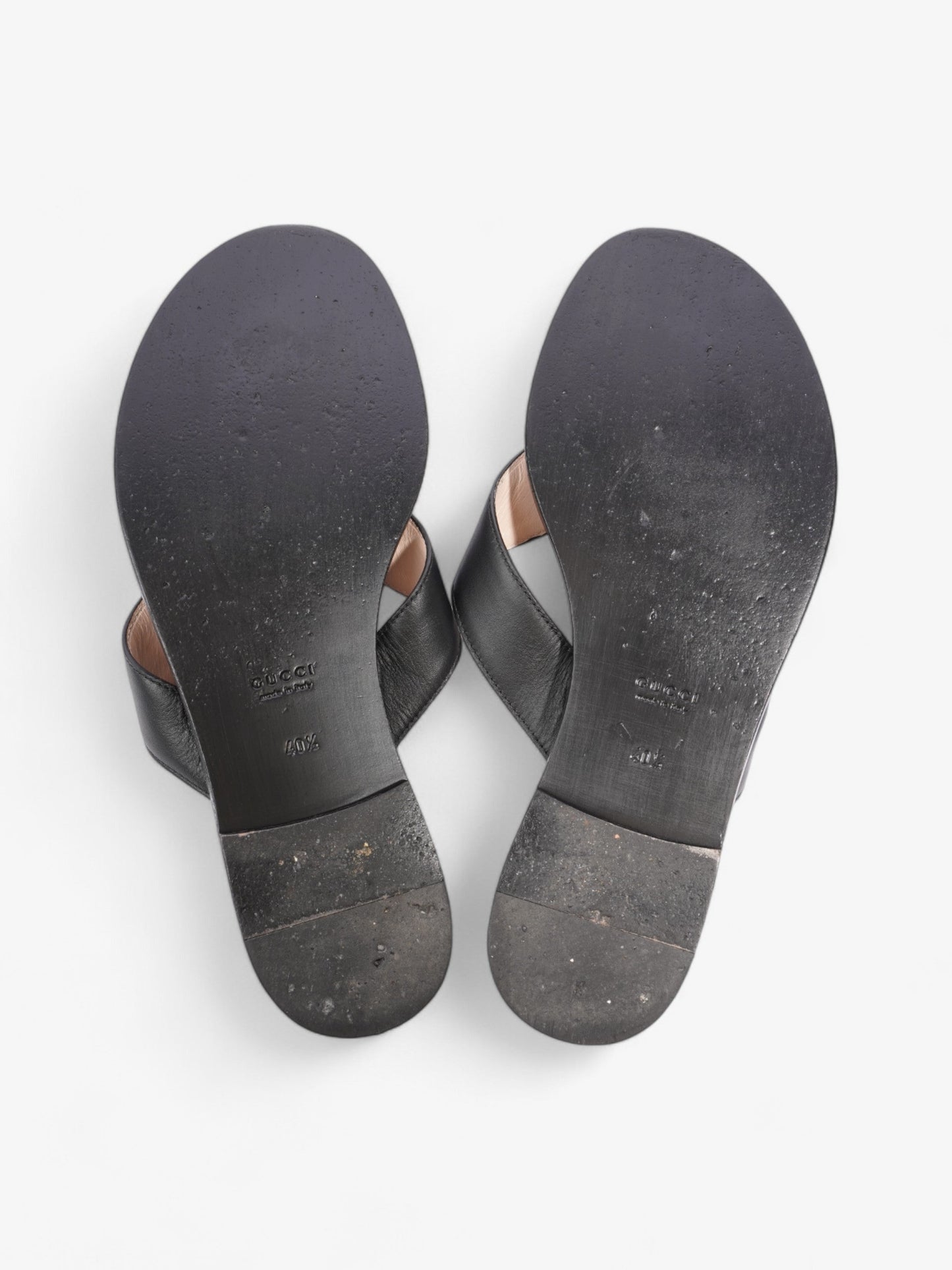 Gucci Interlocking GG Thong Sandals Black / Gold Leather EU 40.5 UK 7.5