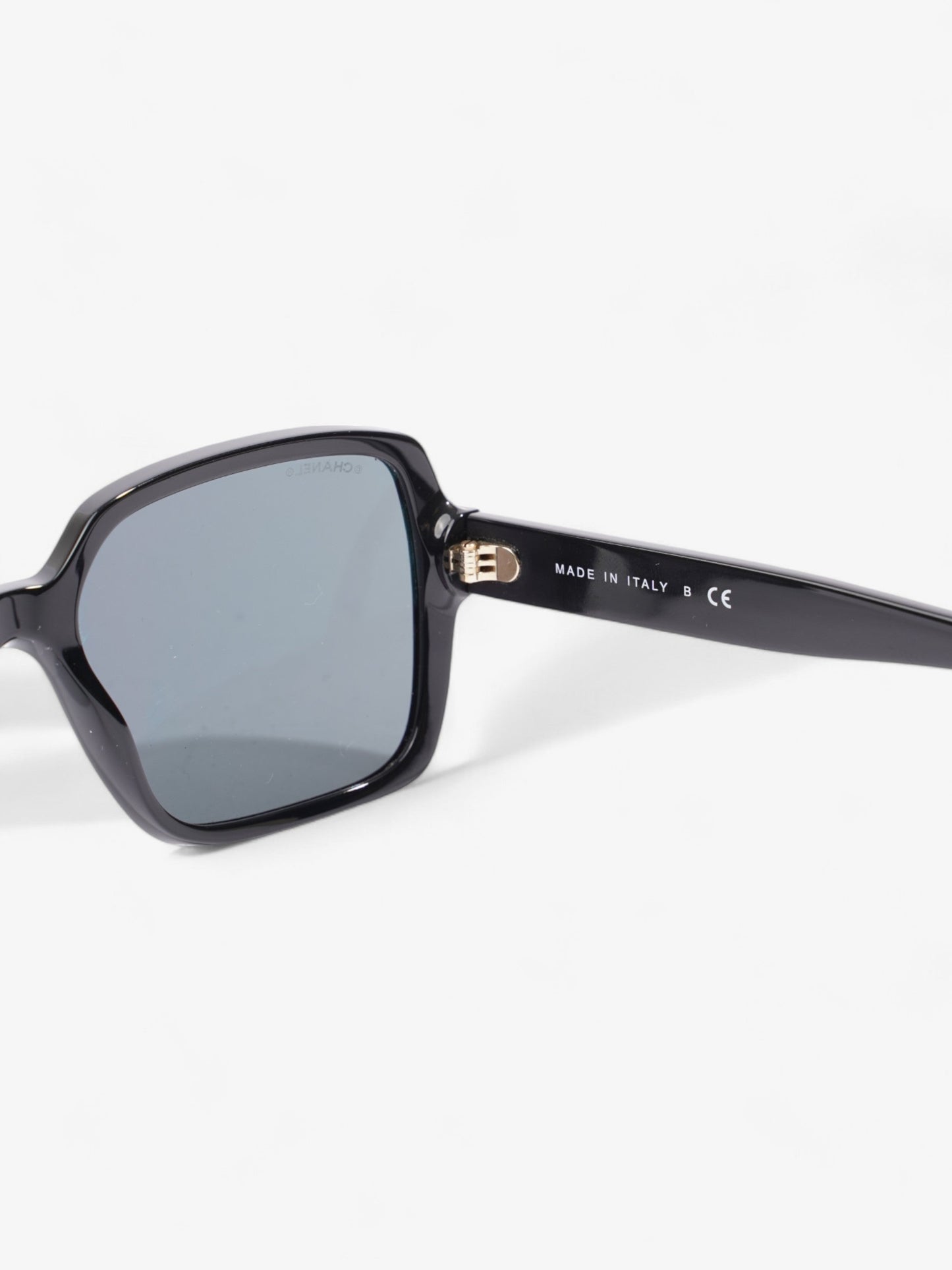 Chanel Square Framed Sunglasses Black / Gold Acetate 140mm
