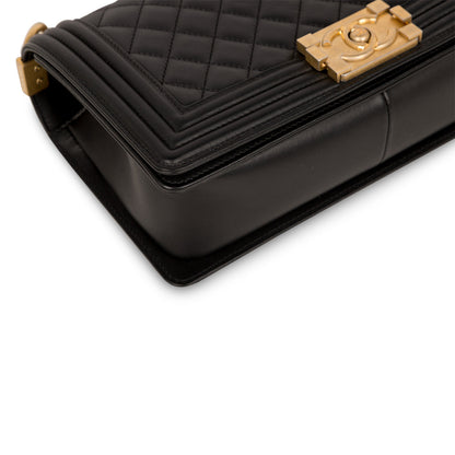 Chanel Boy Bag - Old Medium