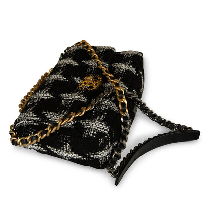 Chanel Chanel 19 Flap Bag