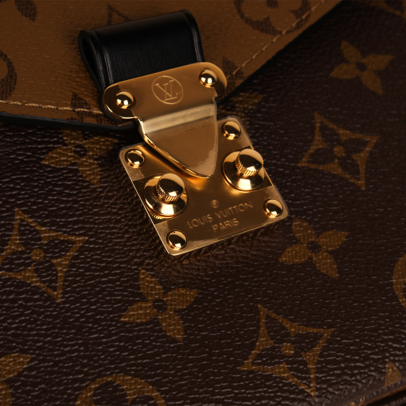 Louis Vuitton Pochette Metis - Reverse Monogram Canvas