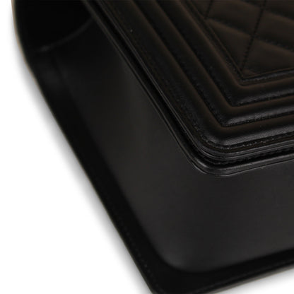 Chanel Boy Bag - New Medium