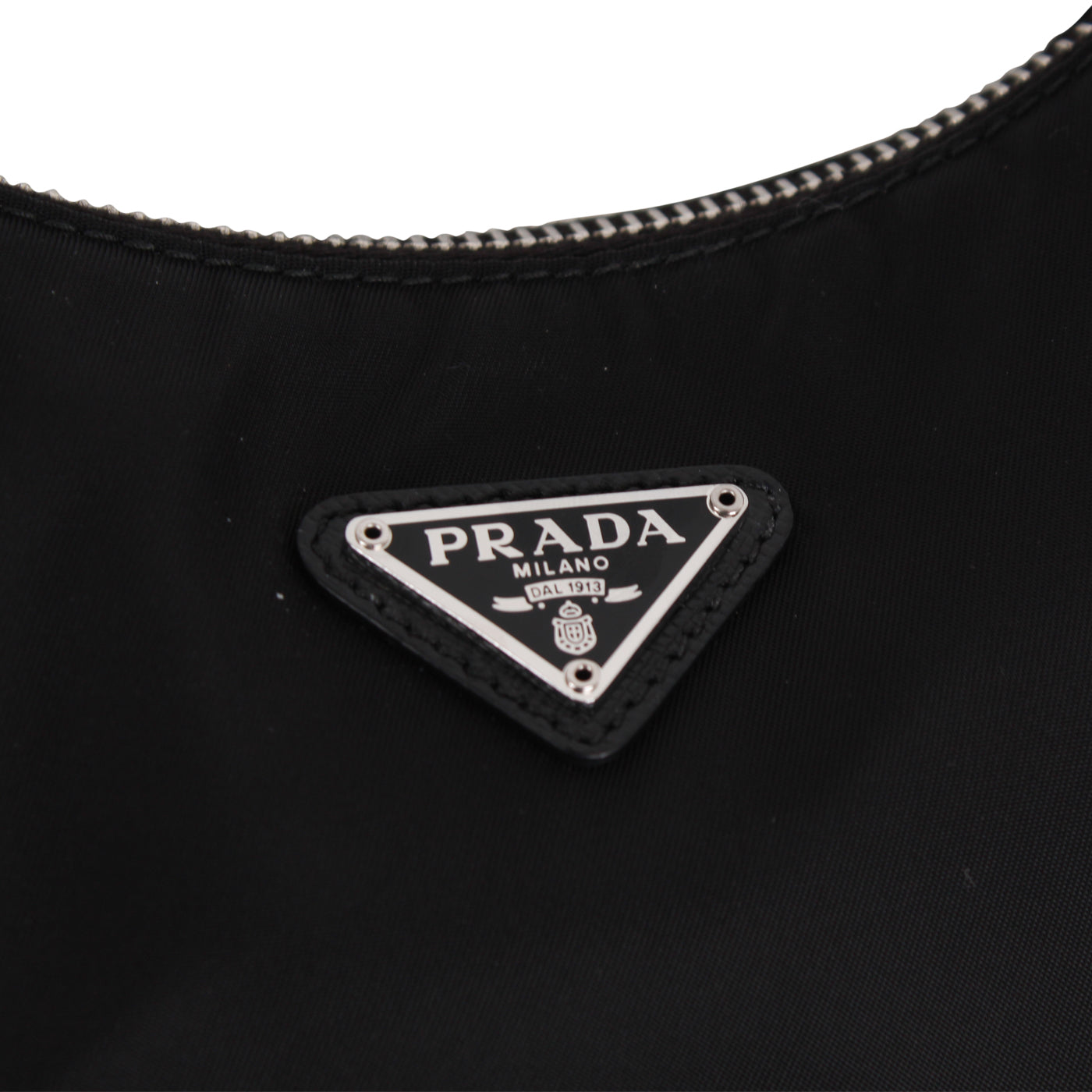 Prada Re-Edition 2005 - Nylon