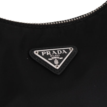 Prada Re-Edition 2005 - Nylon