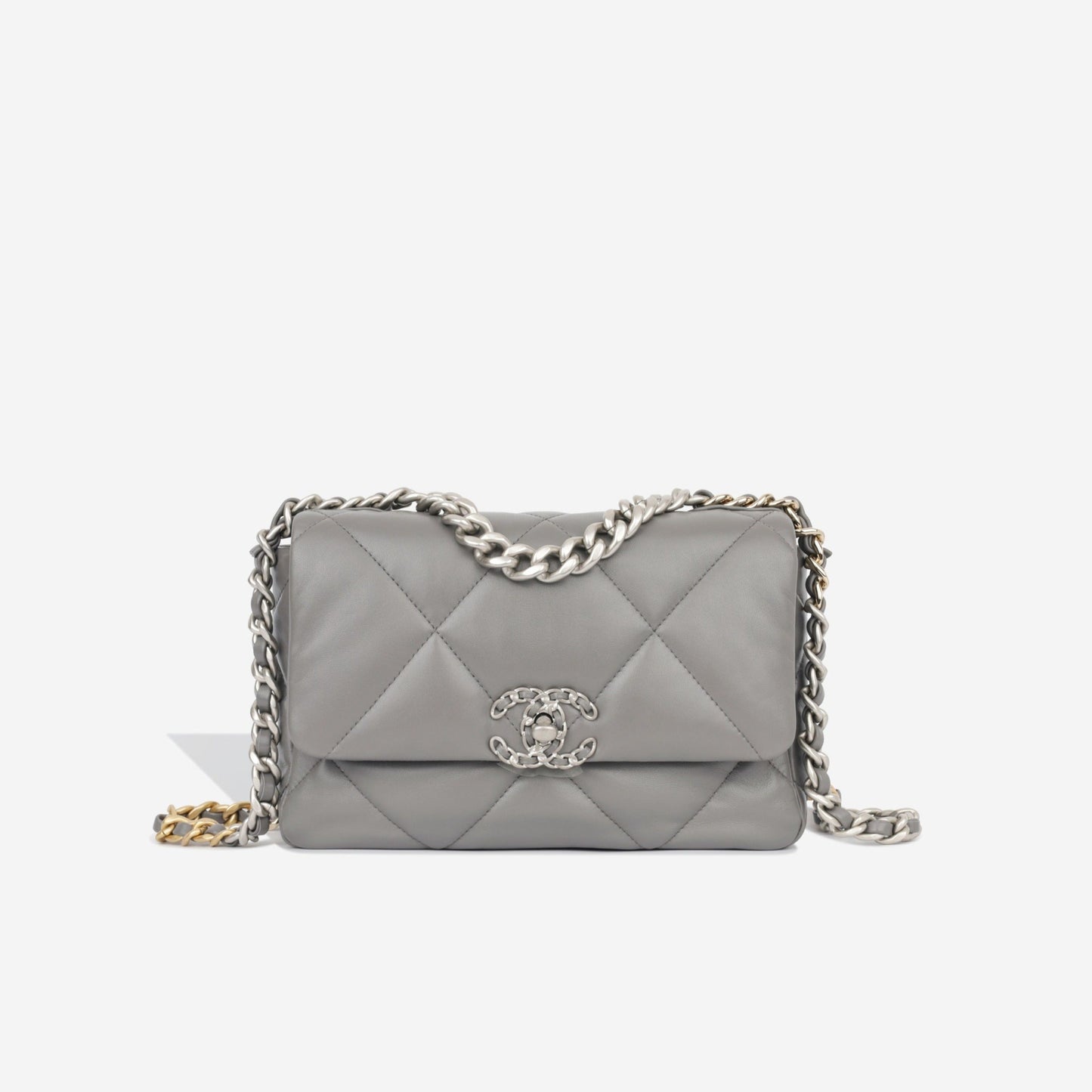 Chanel Chanel 19 - Small