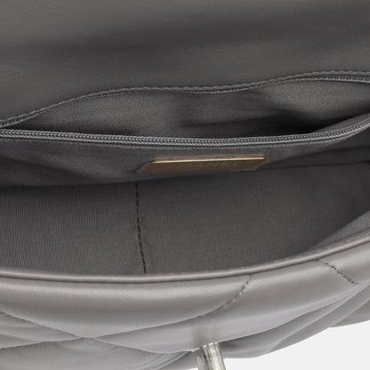 Chanel Chanel 19 - Small