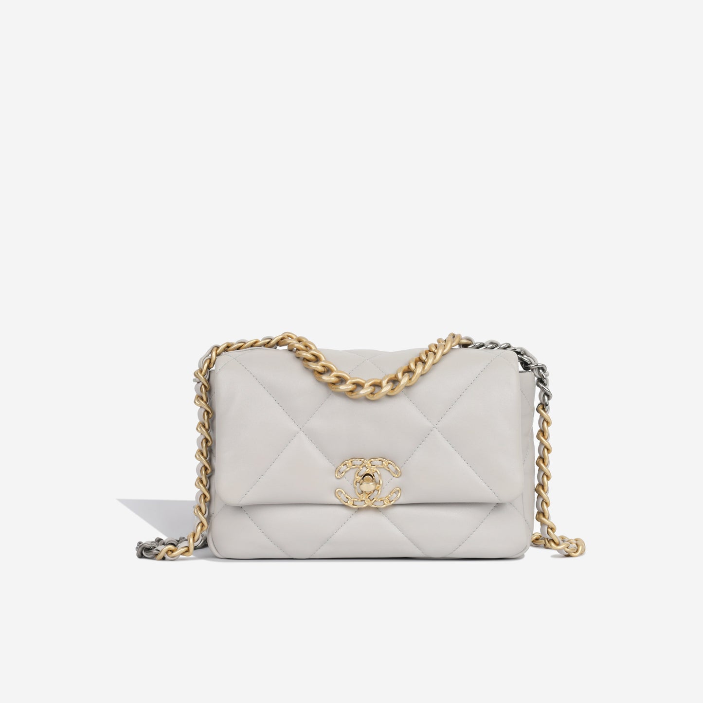 Chanel Chanel 19 - Small