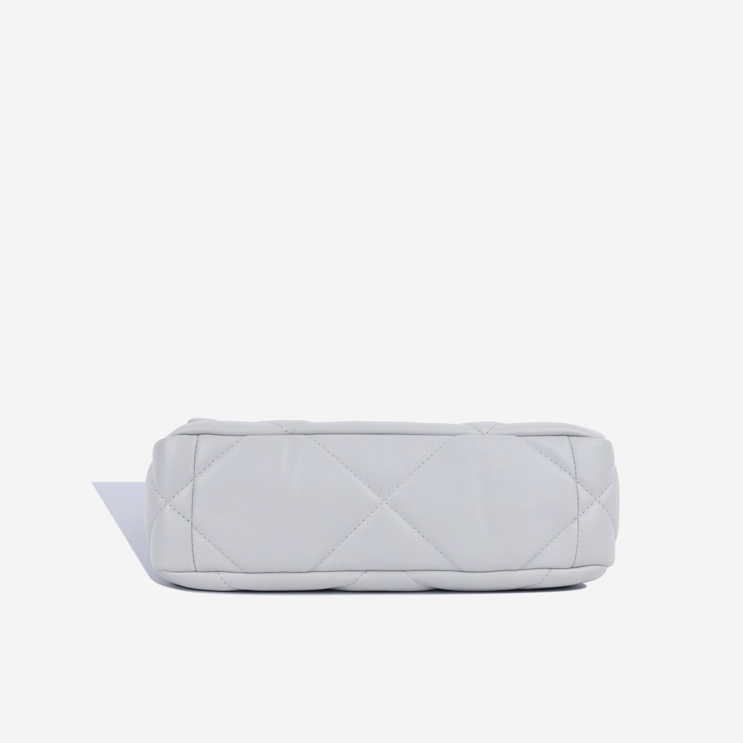 Chanel Chanel 19 - Small