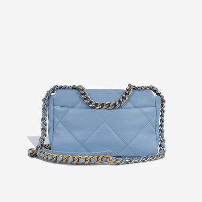 Chanel Chanel 19 - Small