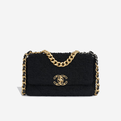 Chanel Chanel 19 - Small