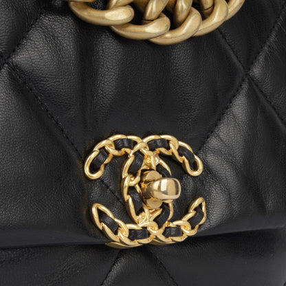 Chanel Chanel 19 - Small