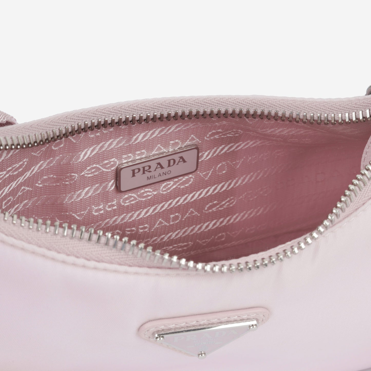 Prada Re-Edition 2005 - Nylon