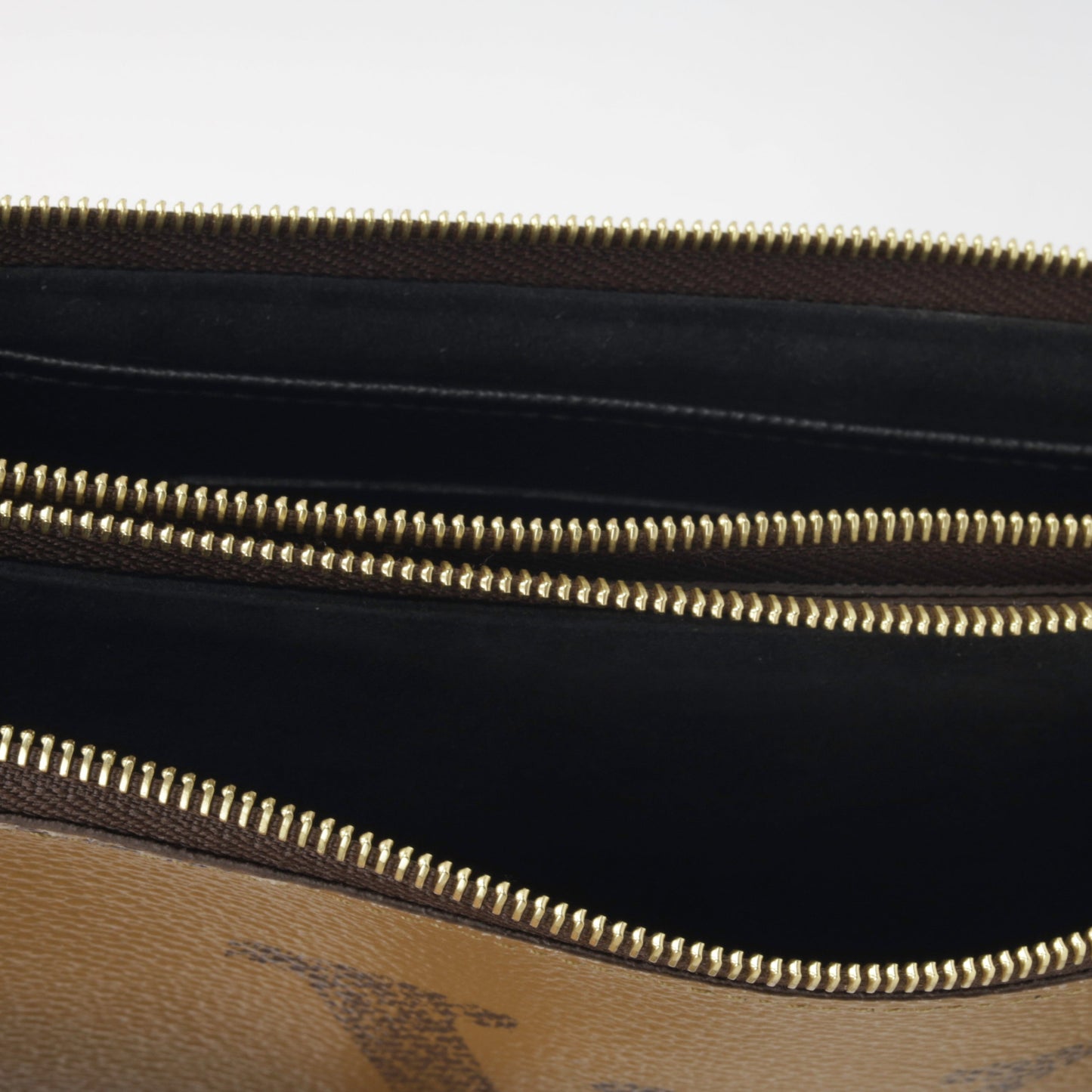 Louis Vuitton Pochette Double Zip - Reverse Monogram