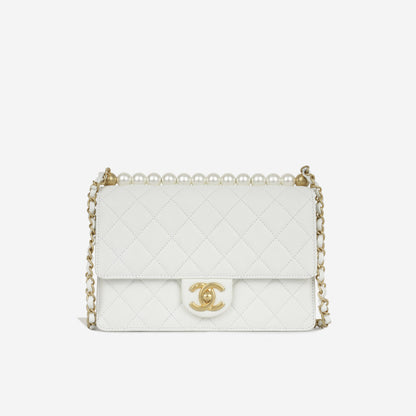 Chanel Medium Chic Pearl Flap