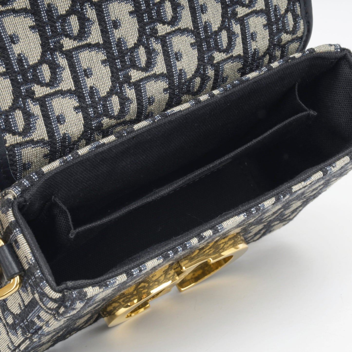 Christian Dior 30 Montaigne Bag