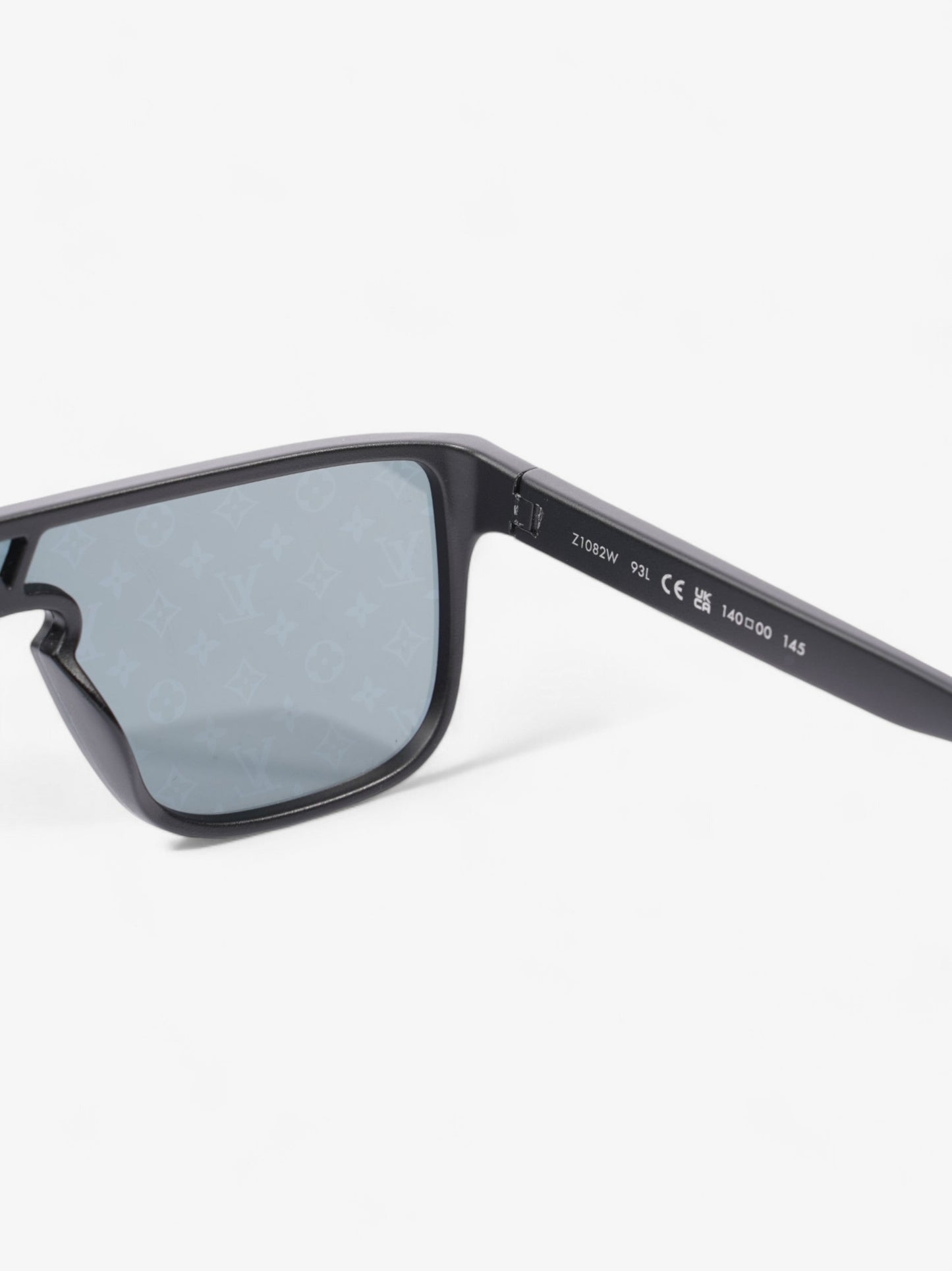 Louis Vuitton LV Waimea Sunglasses Black Acetate 145mm