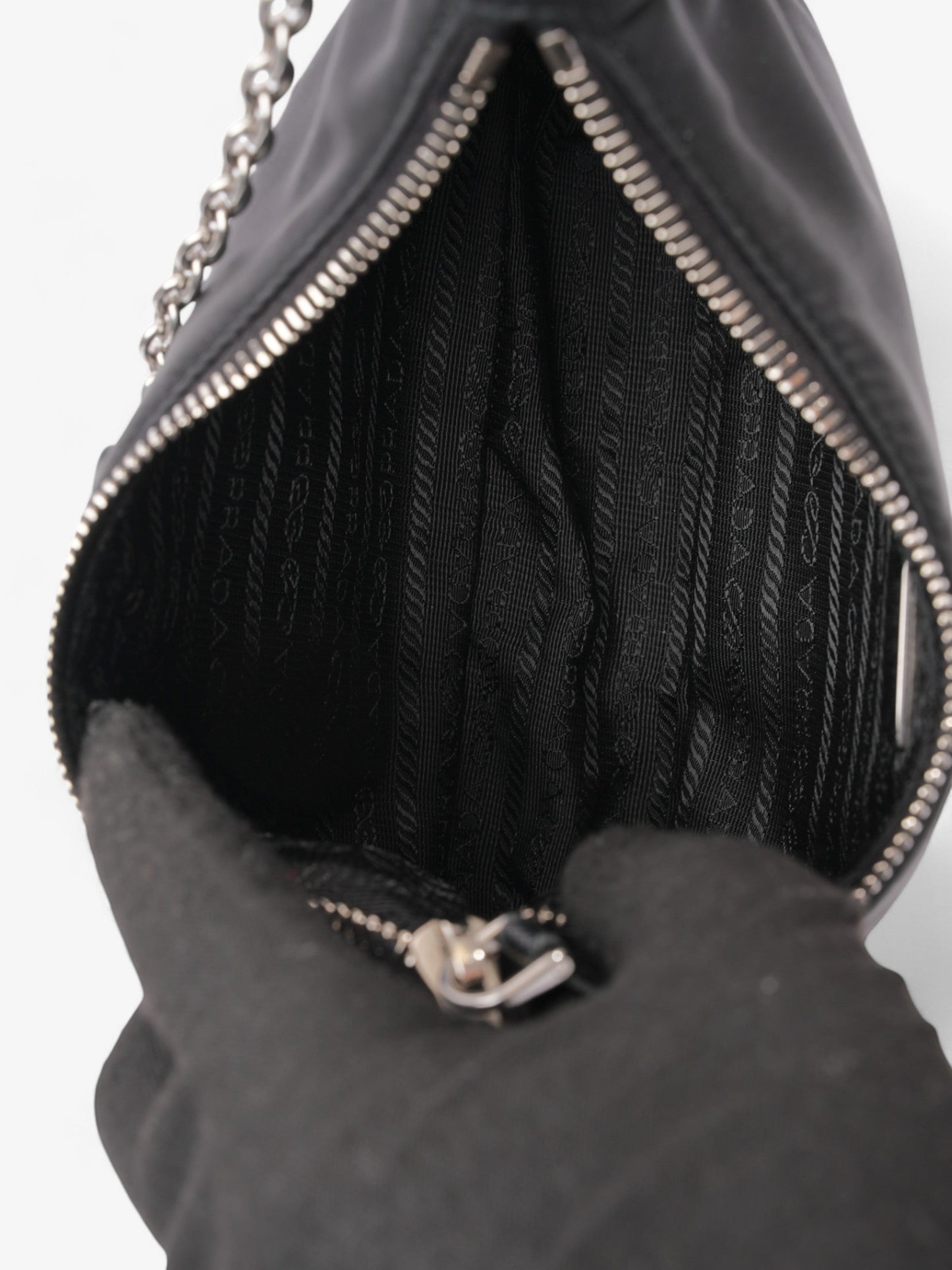 Prada Re-Edition 2005 Black Nylon