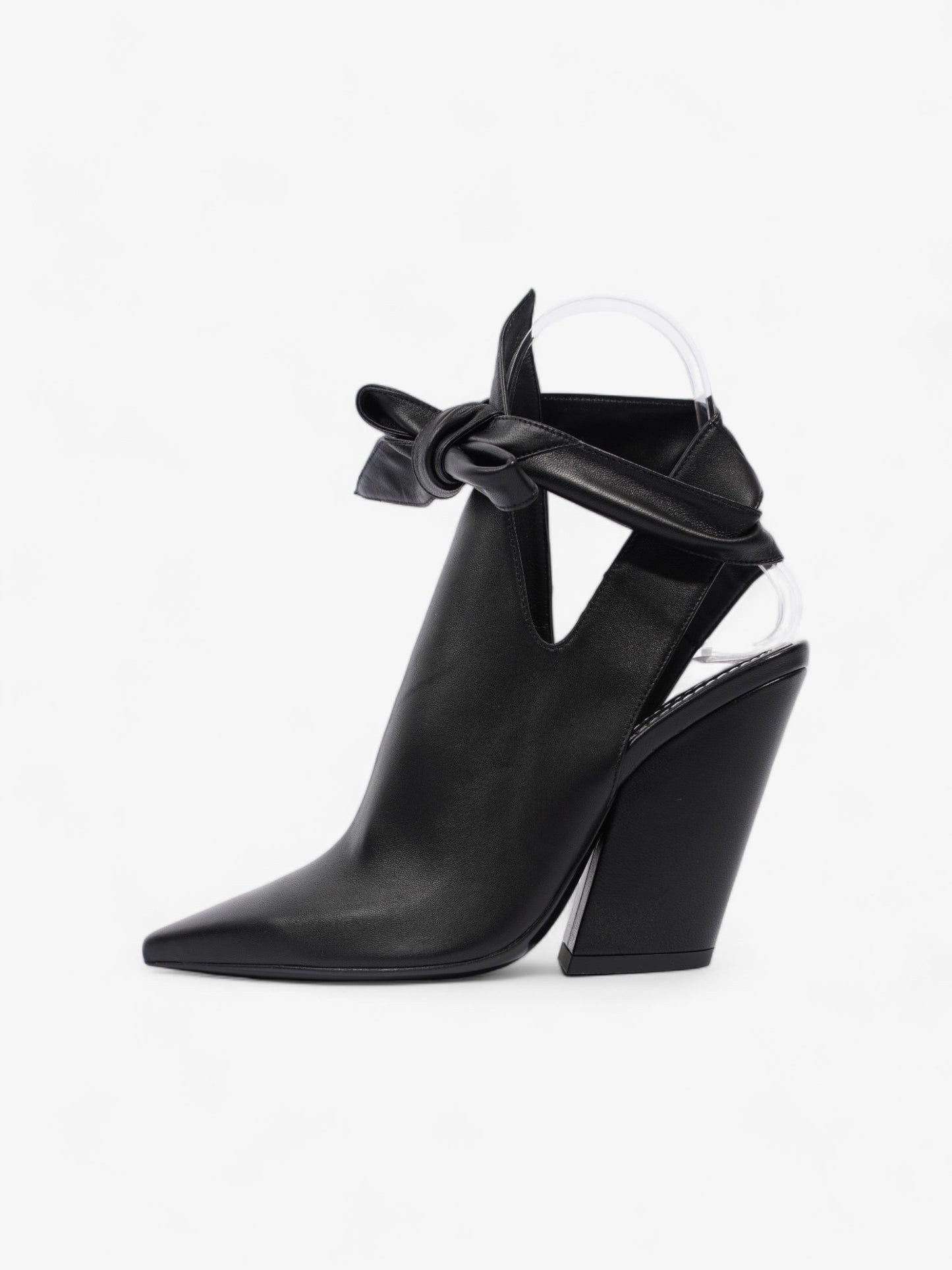 Burberry Leather Tie Pumps 100 Black Leather EU 35 UK 2
