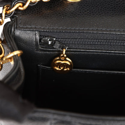 Chanel Vintage Medium Diana Flap Bag Black Caviar Gold Hardware