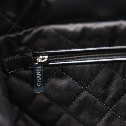 Chanel Medium 22 Bag SO Black Calfskin Aged Black Hardware